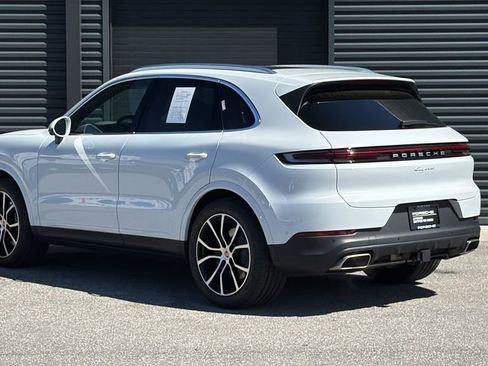 Certified 2026 Porsche Cayenne image 3