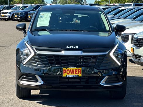 Used 2024 Kia Sportage LX AWD/4WD image 9