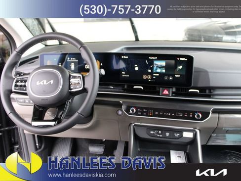 New 2026 Kia Carnival LXS image 17