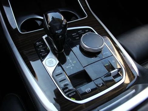 Used 2019 BMW X7 xDrive40i w/ Cold Weather Package AWD/4WD image 30