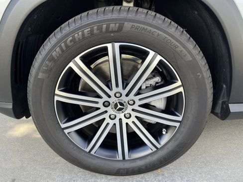 Certified 2025 Mercedes-Benz GLE 450 4MATIC image 13