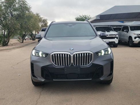 Used 2025 BMW X5 xDrive40i w/ M Sport Package AWD/4WD image 3