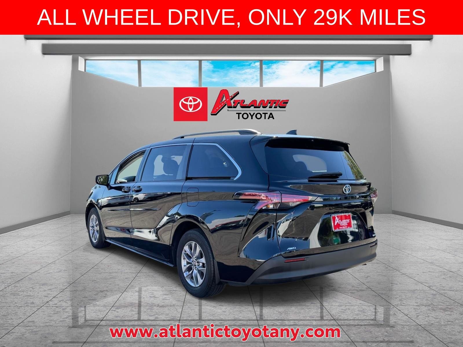 Used 2022 Toyota Sienna LE AWD/4WD image 5