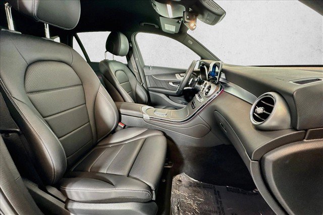 Used 2022 Mercedes-Benz GLC 300 4MATIC image 25