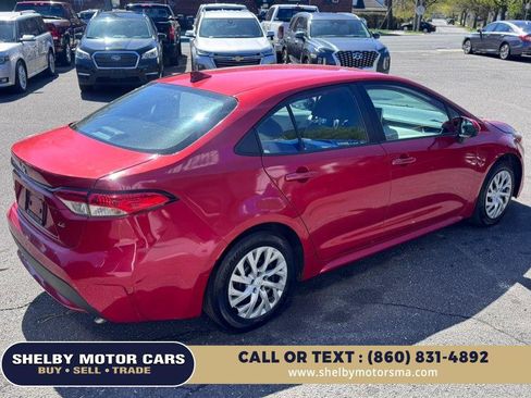 Used 2020 Toyota Corolla LE FWD image 5