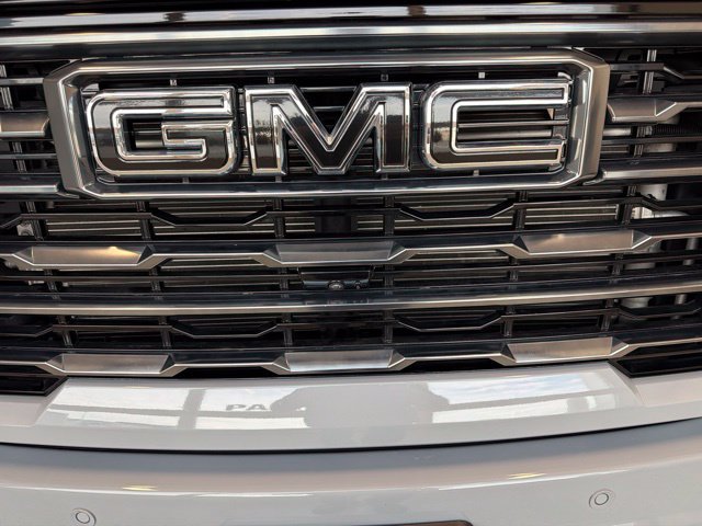Used 2025 GMC Sierra 2500 AT4 w/ AT4 Premium Plus Package AWD/4WD image 15