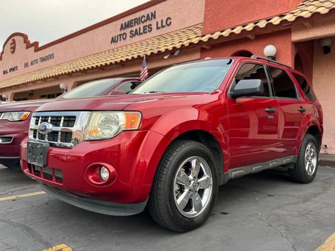 Used 2012 Ford Escape XLT image 1
