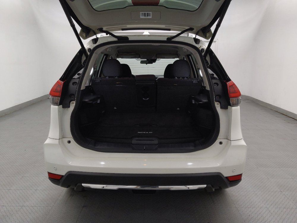 Used 2020 Nissan Rogue SV FWD image 29