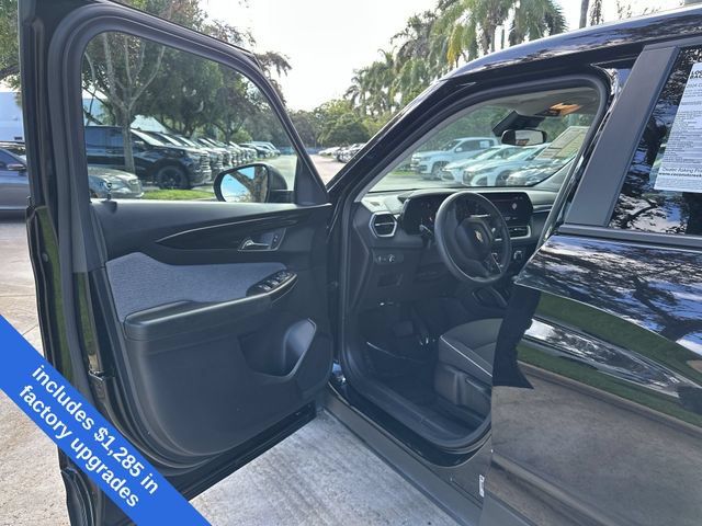 Used 2024 Chevrolet TrailBlazer LS w/ LS Convenience Package FWD image 22