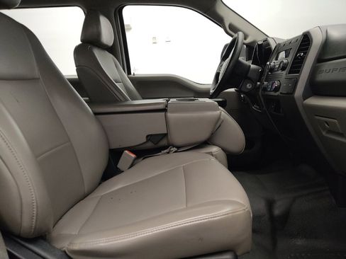 Used 2019 Ford F250 XL RWD image 21