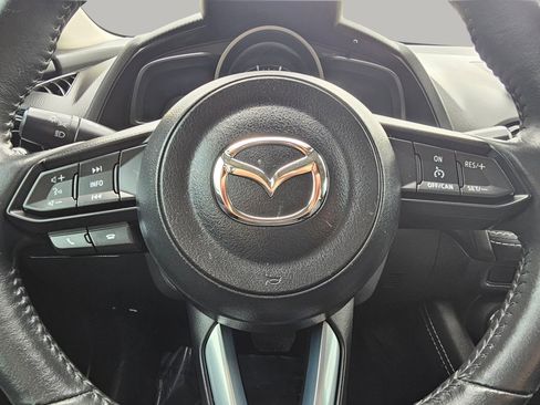 Used 2019 MAZDA CX-3 Touring FWD image 3