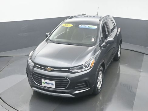 Used 2017 Chevrolet Trax LT w/ LT Convenience Package FWD image 23
