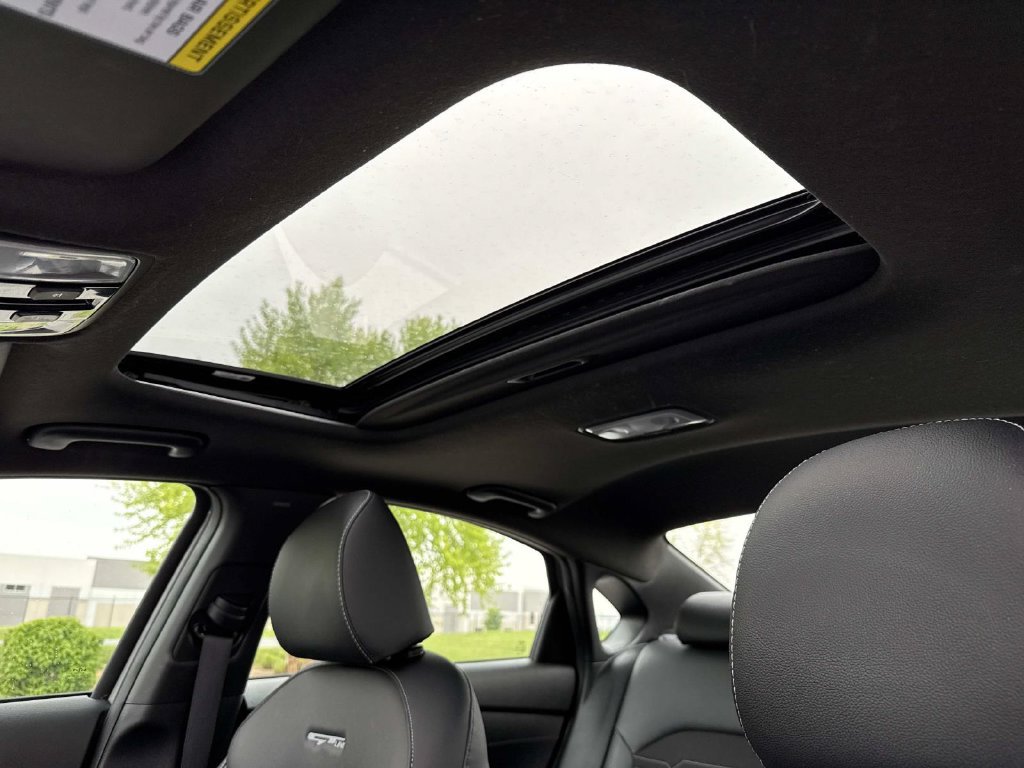 Used 2023 Kia Forte GT-Line w/ GT-Line Premium Package FWD image 4