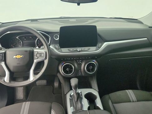 Certified 2025 Chevrolet Blazer LT FWD image 20