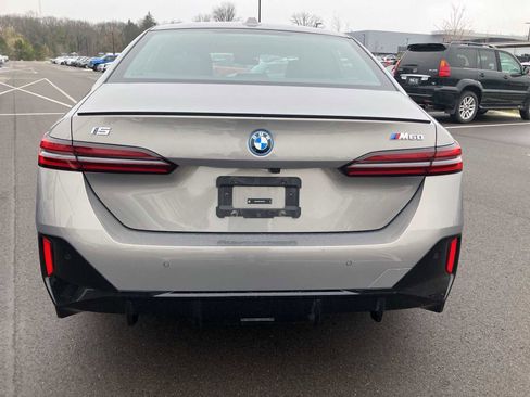 Certified 2024 BMW i5 M60 w/ Premium Package image 8