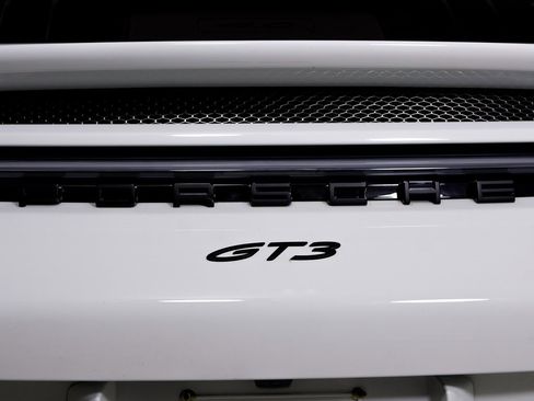 Certified 2022 Porsche 911 GT3 image 13