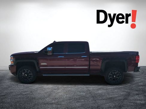 Used 2016 Chevrolet Silverado 2500 High Country w/ Duramax Plus Package AWD/4WD image 7