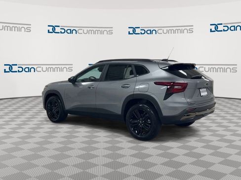 Used 2025 Chevrolet Trax ACTIV w/ Driver Confidence Package image 6