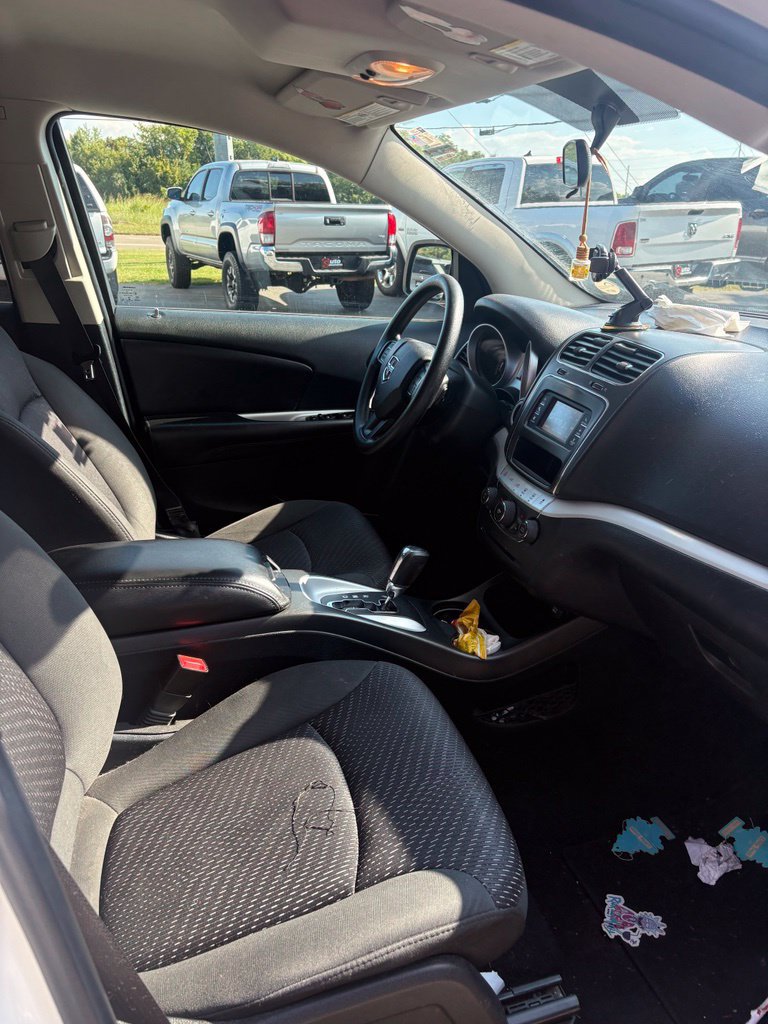 Used 2017 Dodge Journey SE FWD image 6