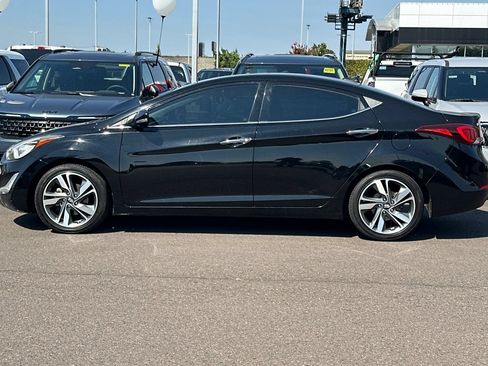 Used 2016 Hyundai Elantra Limited w/ Option Group 04 FWD image 7
