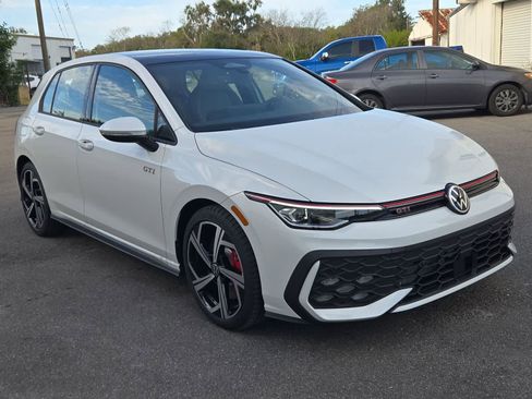 New 2026 Volkswagen GTI SE FWD image 16
