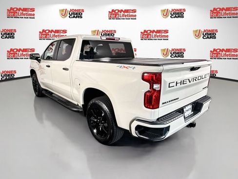 Used 2026 Chevrolet Silverado 1500 Custom w/ LPO, Dark Essentials Package AWD/4WD image 2