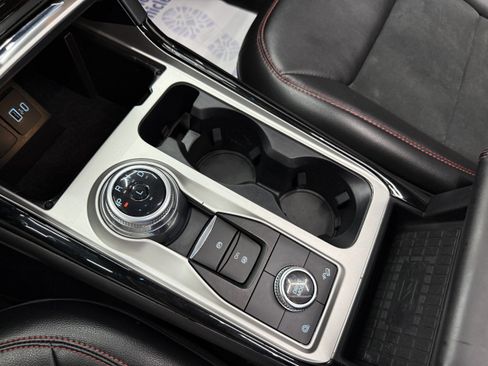Used 2022 Ford Explorer ST-Line AWD/4WD image 17