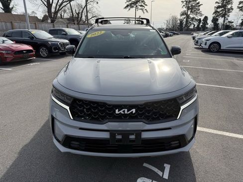Used 2022 Kia Sorento SX image 4