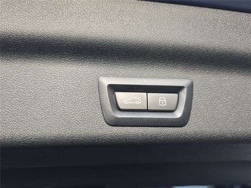 Certified 2025 BMW X1 xDrive28i w/ Convenience Package image 11