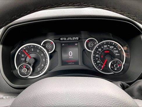 Used 2026 RAM 2500 Big Horn AWD/4WD image 8