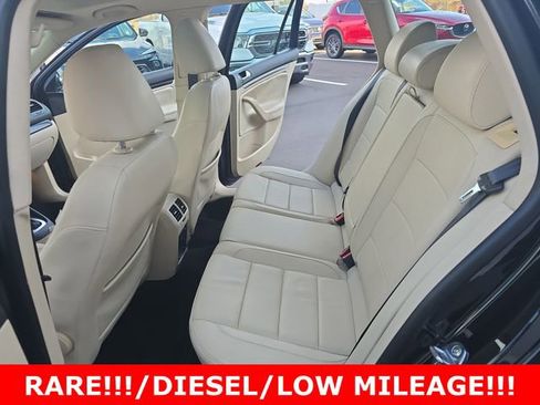 Used 2014 Volkswagen Jetta TDI image 16
