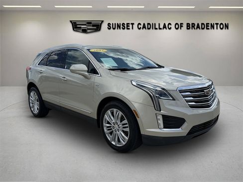 Used 2017 Cadillac XT5 Premium Luxury FWD image 1