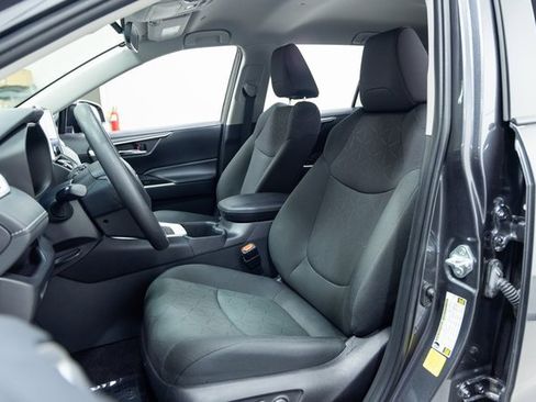 Used 2024 Toyota RAV4 XLE image 22