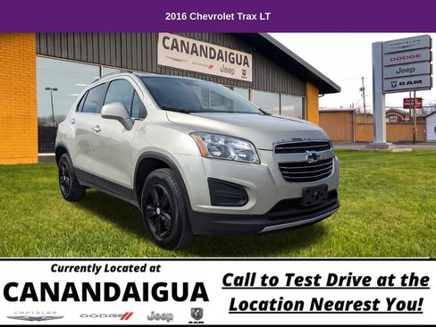 Used 2016 Chevrolet Trax LT w/ LT Convenience Package AWD/4WD image 1