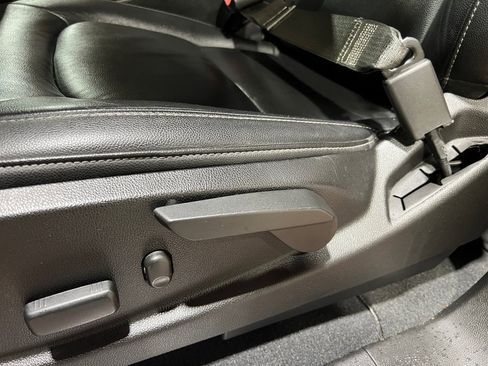 Used 2019 Chevrolet Colorado ZR2 image 25