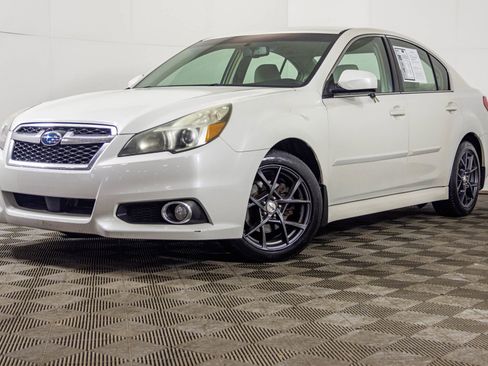 Used 2013 Subaru Legacy 2.5i Premium image 2