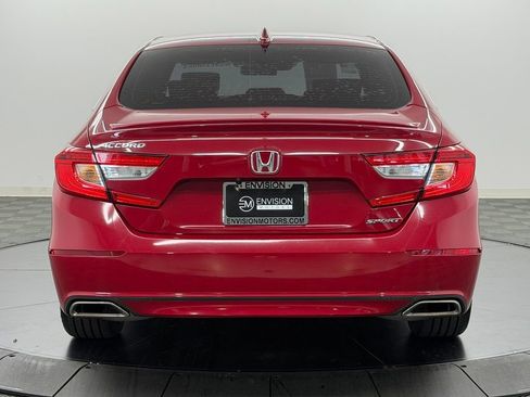 Used 2019 Honda Accord Sport image 11