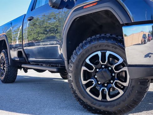 Used 2020 GMC Sierra 3500 4x4 Regular Cab w/ Convenience Package image 2