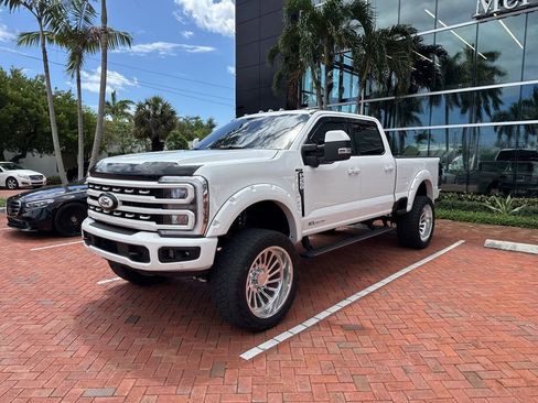 Used 2024 Ford F250 Lariat w/ Lariat Ultimate Package image 2