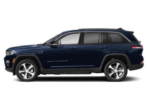 Used 2023 Jeep Grand Cherokee 4WD 4xe image 2