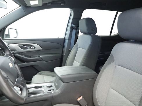 Used 2022 Chevrolet Traverse LT AWD/4WD image 27