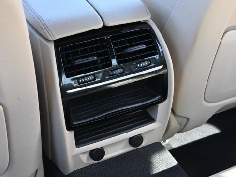 Used 2019 BMW 540i xDrive w/ Convenience Package image 31