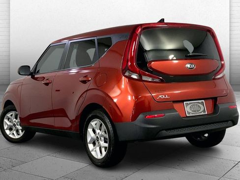 Used 2020 Kia Soul S FWD image 11