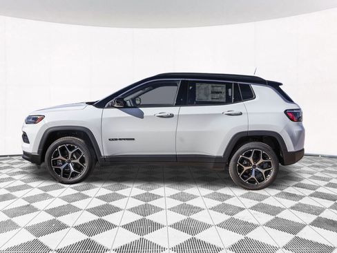 New 2026 Jeep Compass Limited image 5