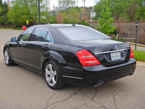 Used 2011 Mercedes-Benz S 550 4MATIC image 6