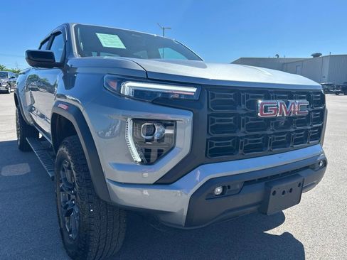 Used 2025 GMC Canyon Elevation w/ Convenience Package AWD/4WD image 1