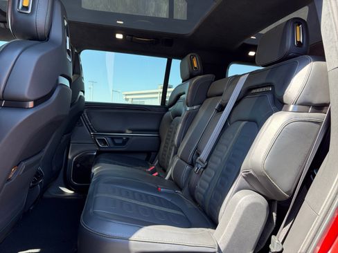 Used 2024 Rivian R1S Adventure Dual AWD/4WD image 27