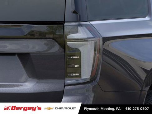 New 2026 Chevrolet Suburban High Country image 13
