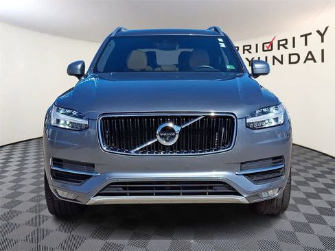 Used 2018 Volvo XC90 T6 Momentum w/ Convenience Package image 2