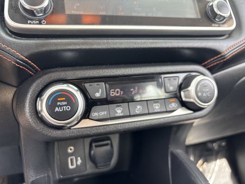 Used 2020 Nissan Versa SR w/ Convenience Package FWD image 23